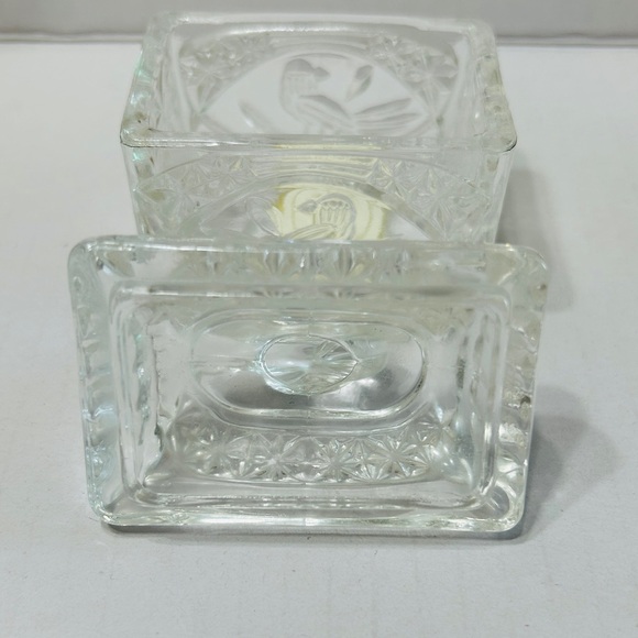 Vintage trinket box, 24% lead crystal. Bird on top. Very detailed bright clear. - Picture 4 of 6